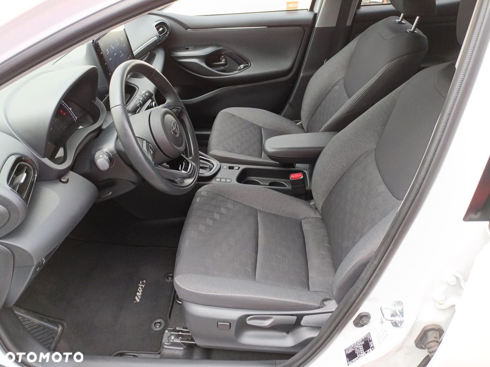 Toyota Yaris Hybrid 1.5 Style - 17