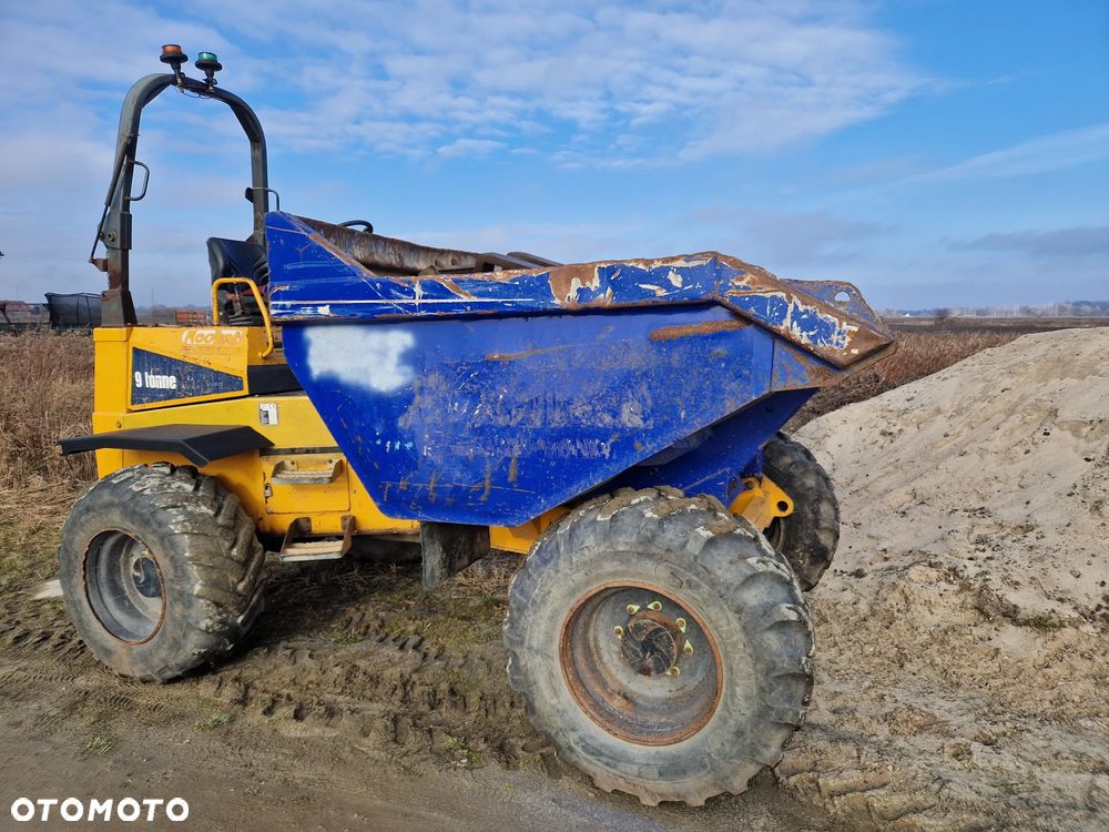 Thwaites Mach 590 - 1