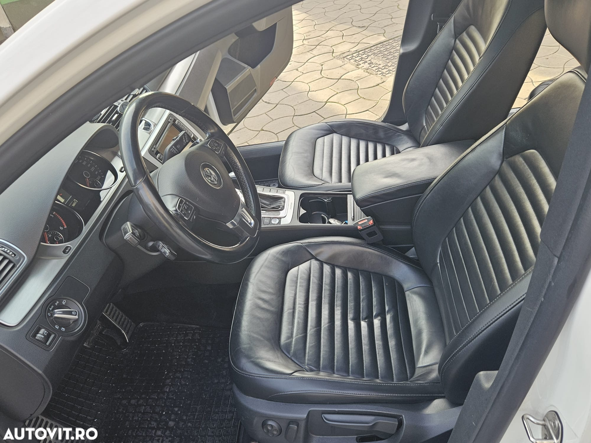 Volkswagen Passat 2.0 TDI BlueMotion Tehnology 4Motion DSG Highline - 11
