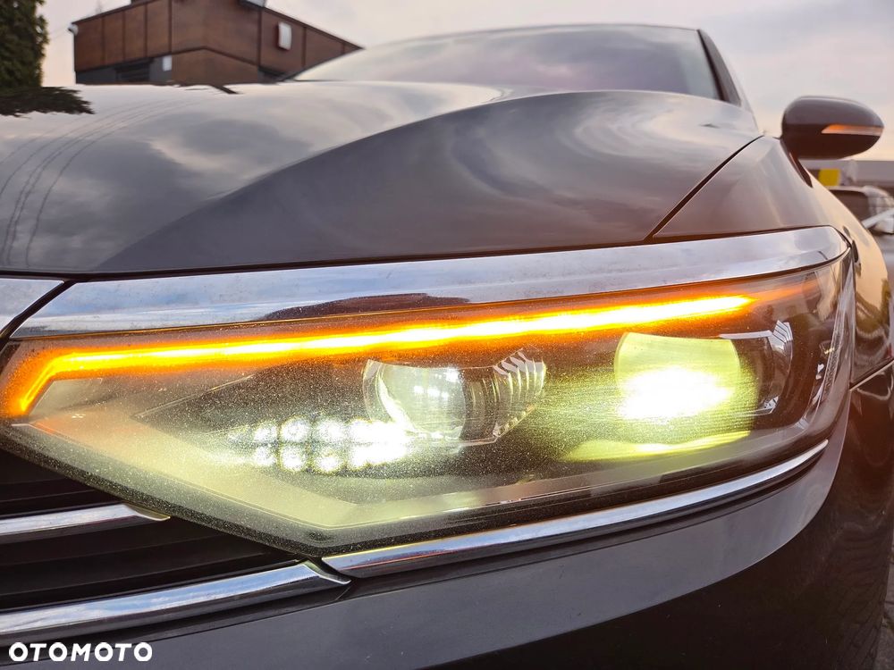 Volkswagen Passat 2.0 TDI BMT Highline - 37