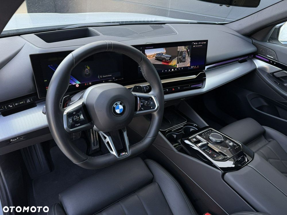 BMW Seria 5 520d xDrive - 15