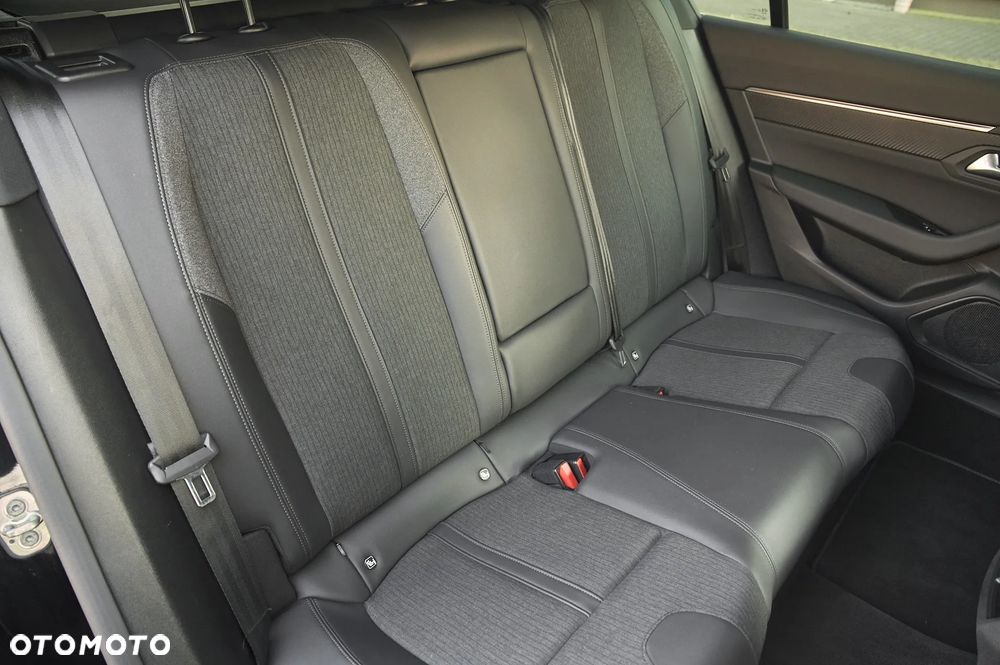 Peugeot 508 1.6 PureTech HYbrid PHEV Allure S&S EAT8 - 24