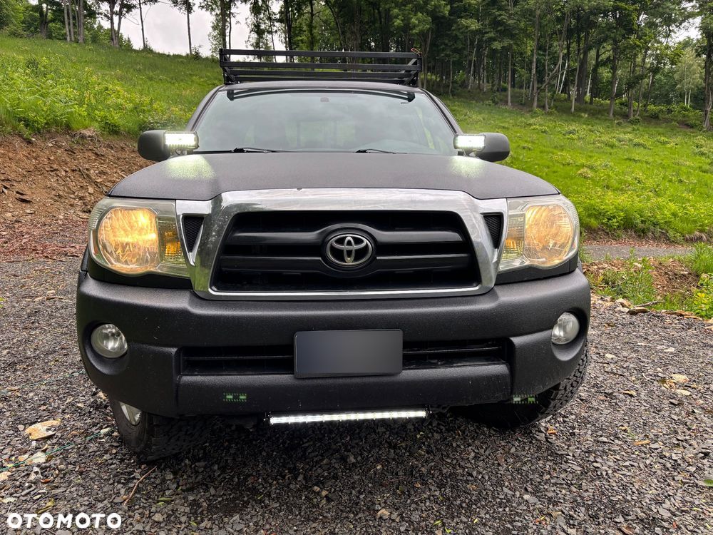 Toyota Tacoma - 7