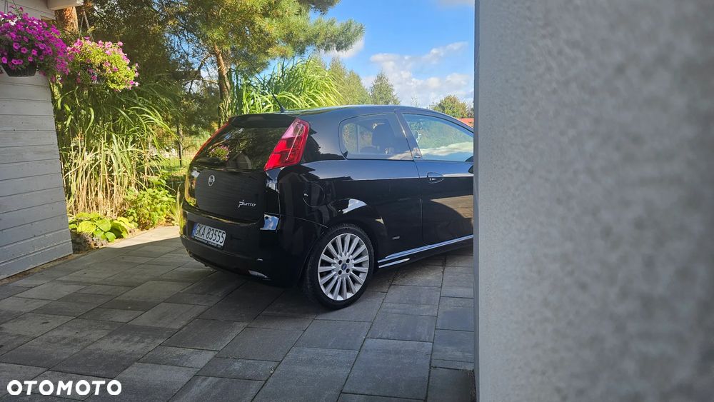 Fiat Grande Punto - 2