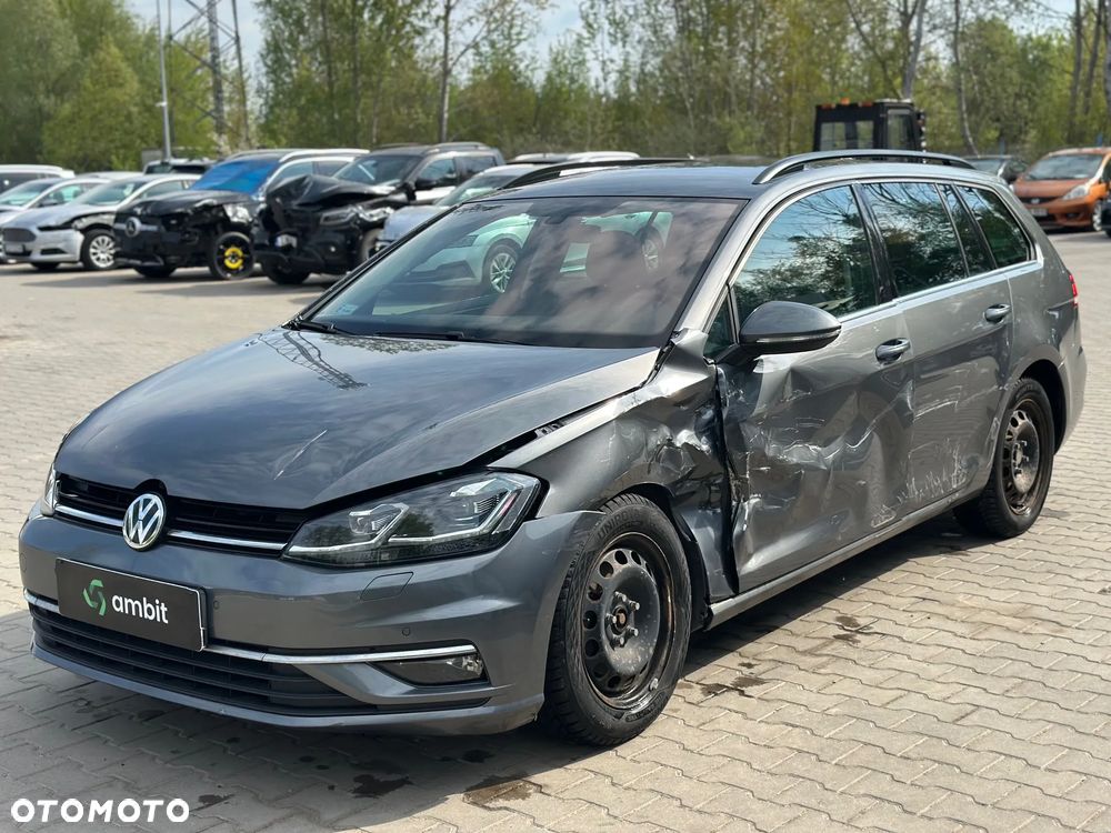Volkswagen Golf - 3