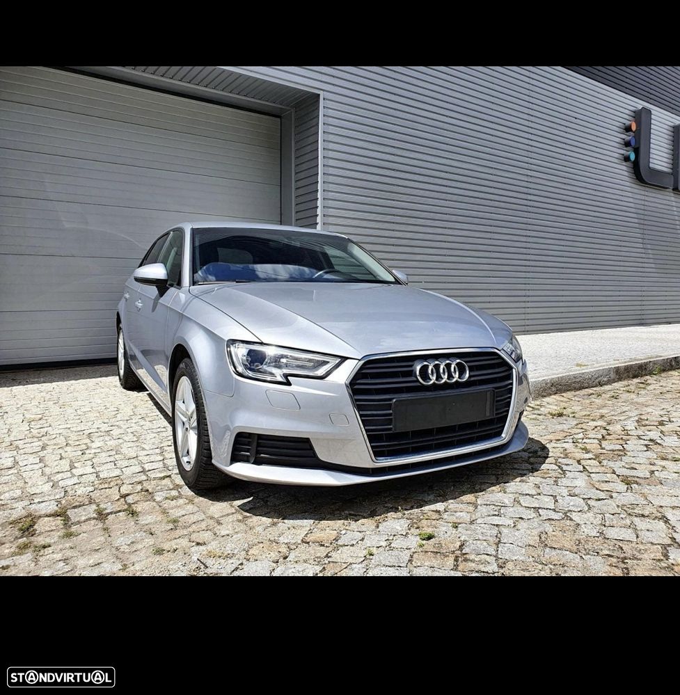 Audi A3 Sportback 1.6 TDI S tronic design - 1