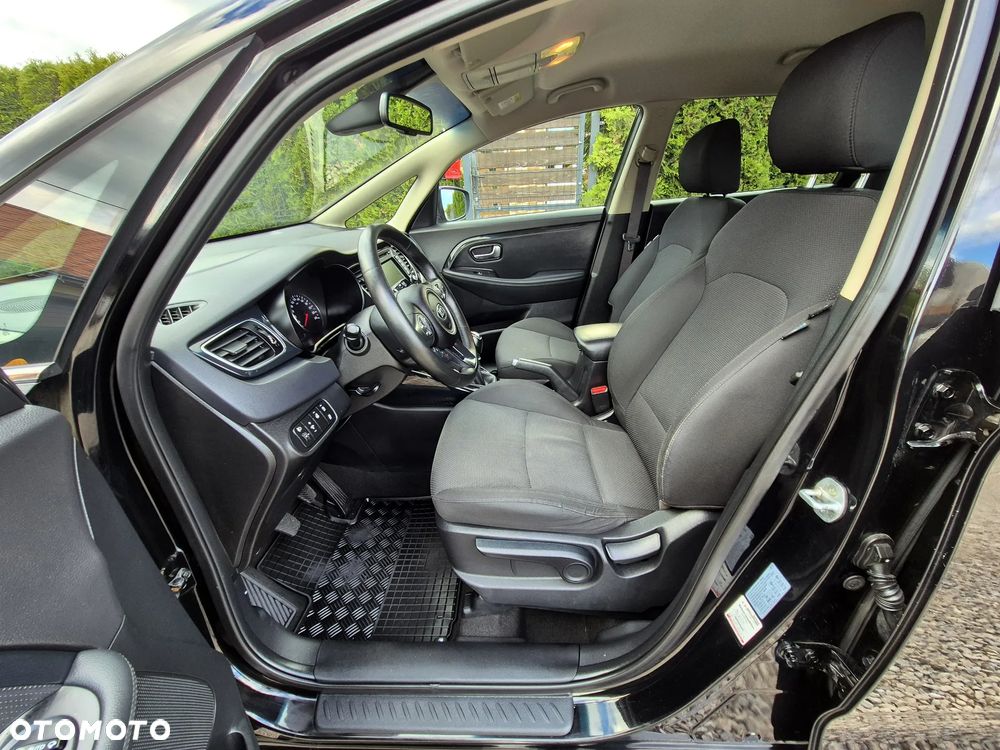 Kia Carens 1.6 GDI Fifa World Cup Edition - 19