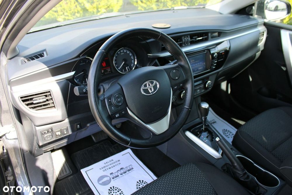 Toyota Corolla - 23