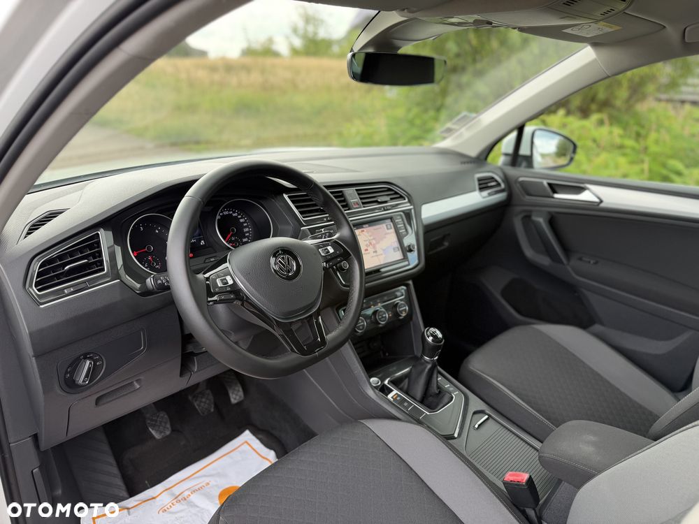 Volkswagen Tiguan - 15