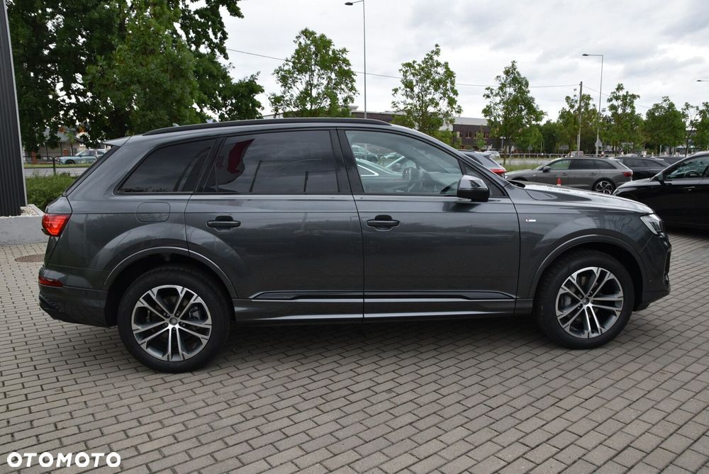 Audi Q7 - 8