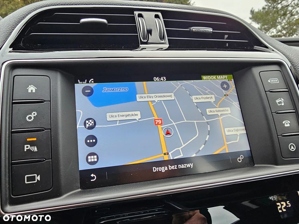 Jaguar XE E-Performance Portfolio - 17