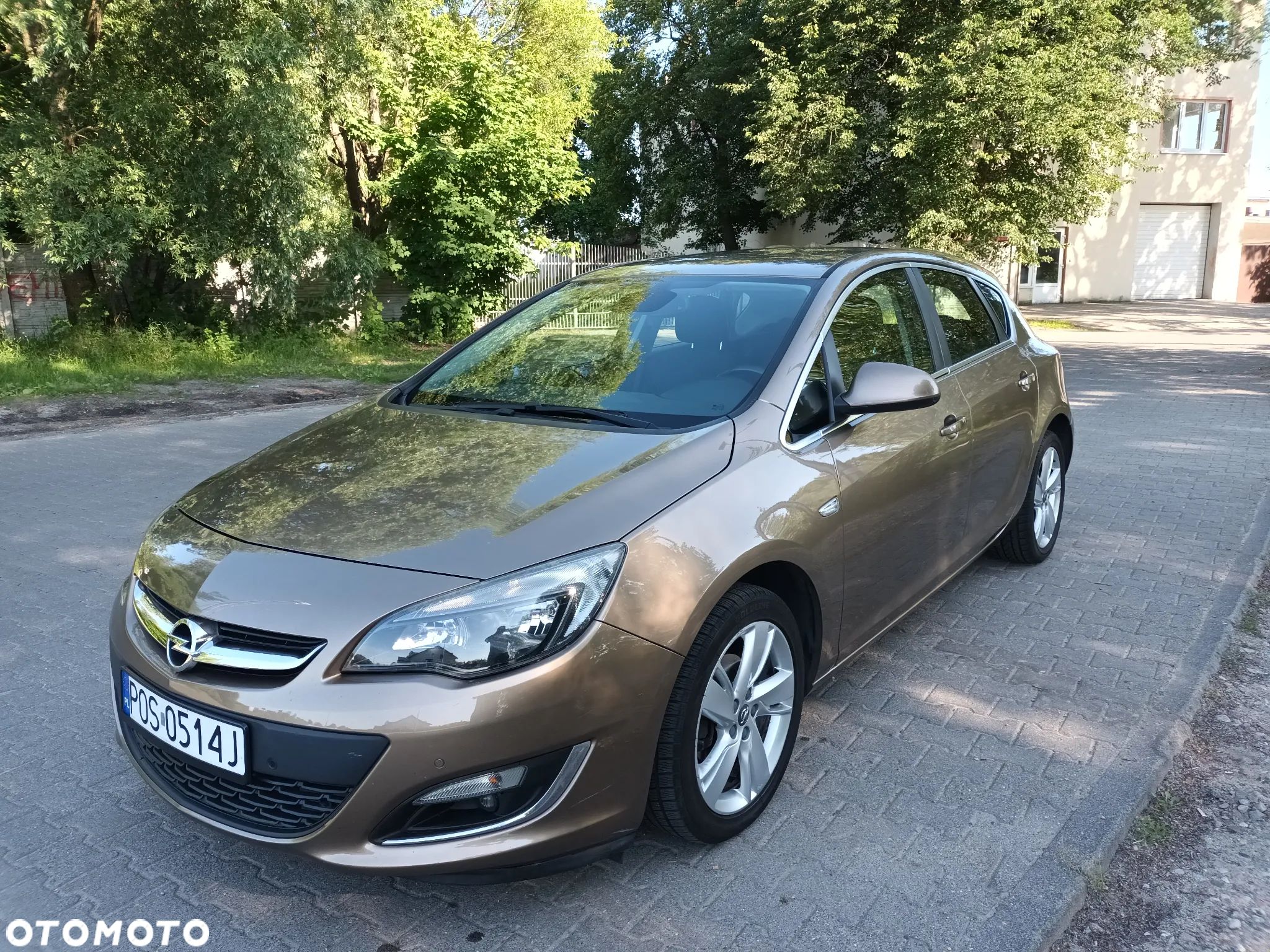 Opel Astra IV 1.4 T Cosmo - 1