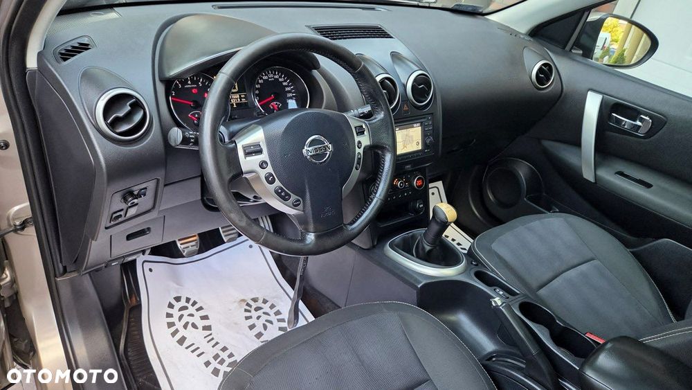 Nissan Qashqai - 16