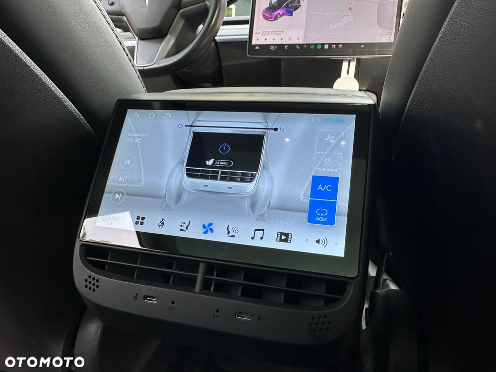 Tesla Model 3 - 9