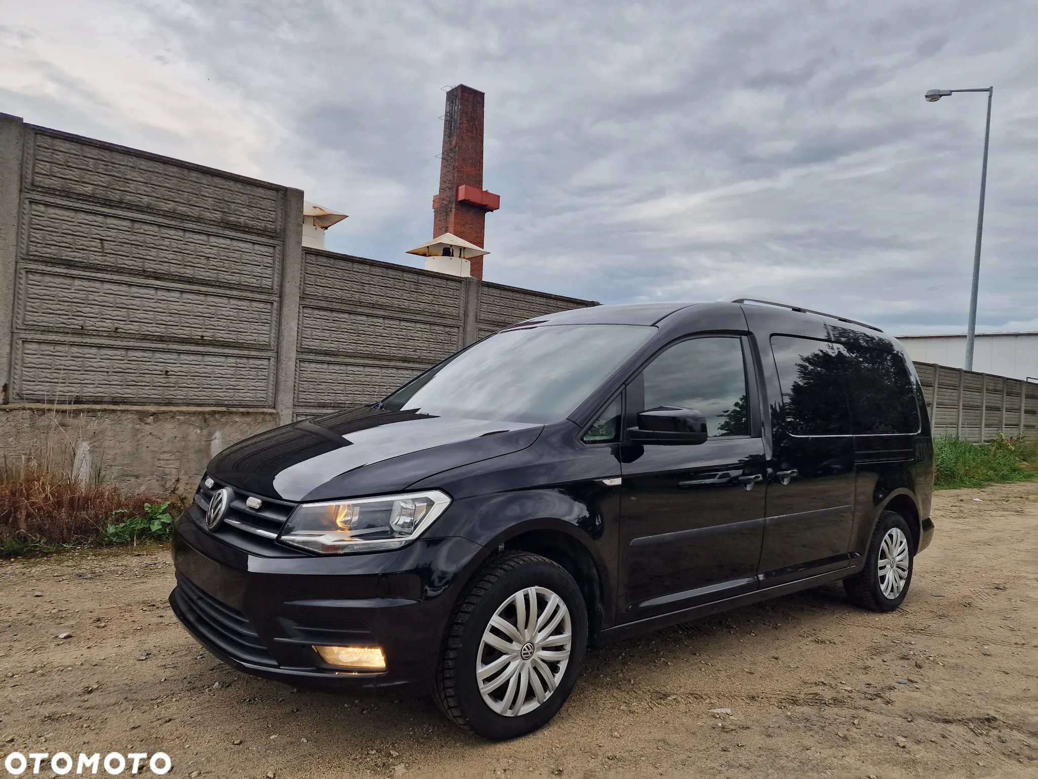 Volkswagen Caddy Maxi 2.0 TDI Comfortline - 28