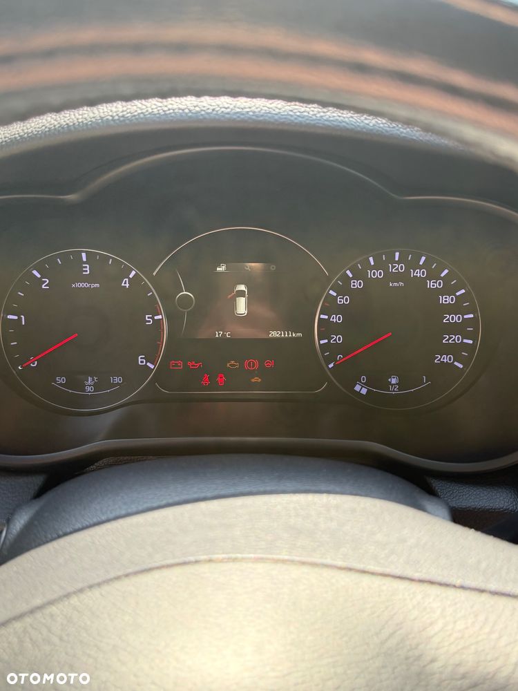 Kia Carens 1.7 CRDi XL - 9