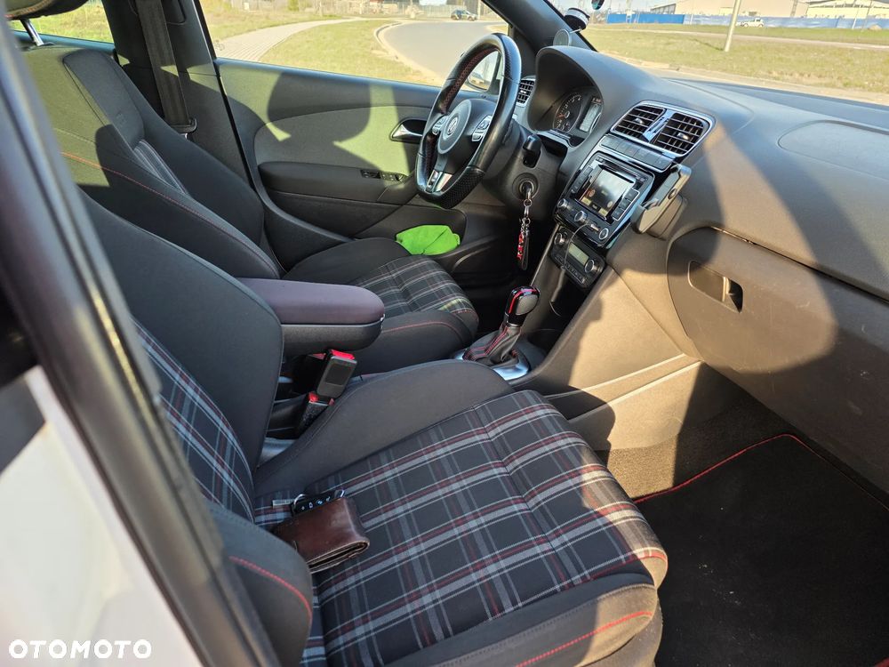 Volkswagen Polo 1.4 TSI GTI DSG - 15