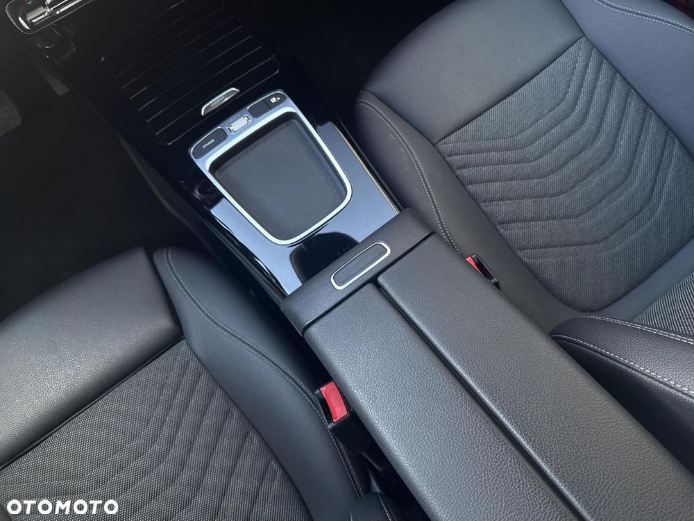 Mercedes-Benz CLA - 15