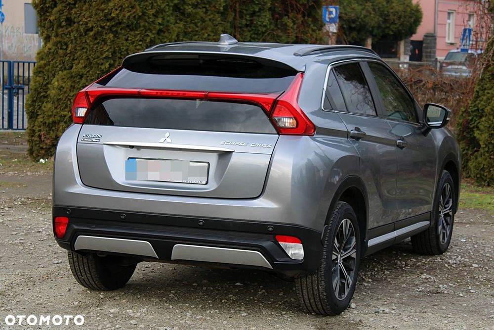 Mitsubishi Eclipse Cross - 10