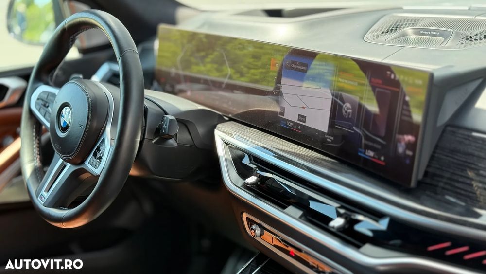 BMW X7 M60i xDrive AT MHEV - 16