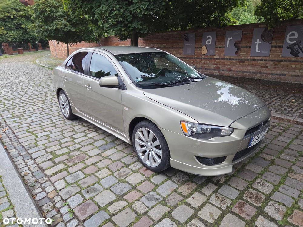 Mitsubishi Lancer 1.8 Intense - 9