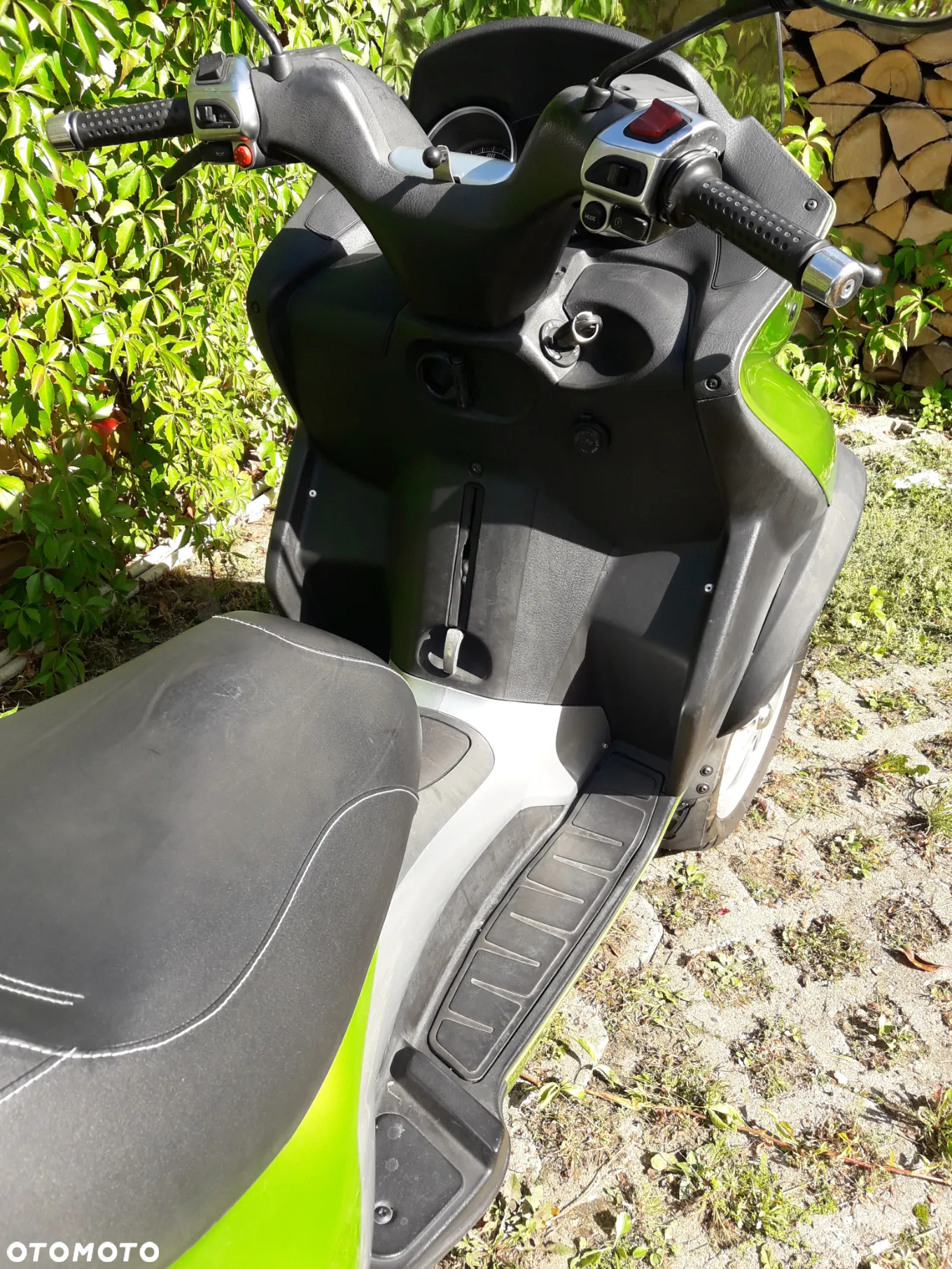 Piaggio MP-3 - 4