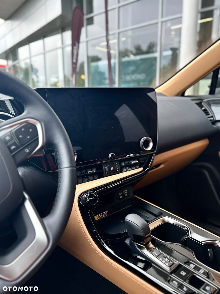 Lexus NX - 17