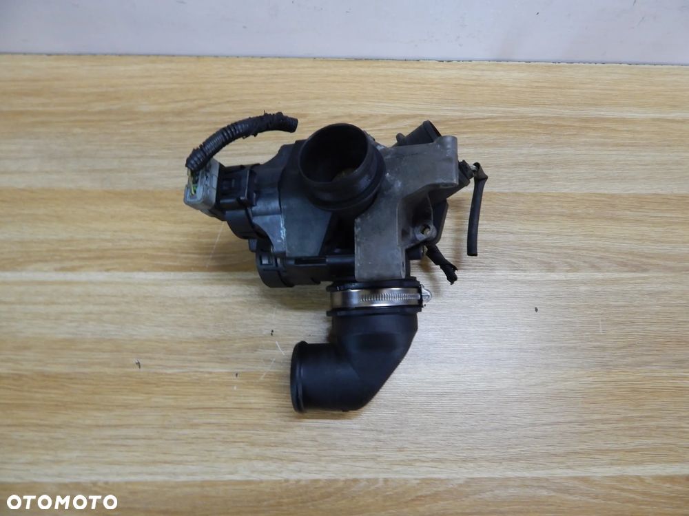 Przepustnica 1.6 hdi Citroen c5 c4 picasso Peugeot Partner 407 Ford focus Volvo v50 05-11 Łuków części - 5
