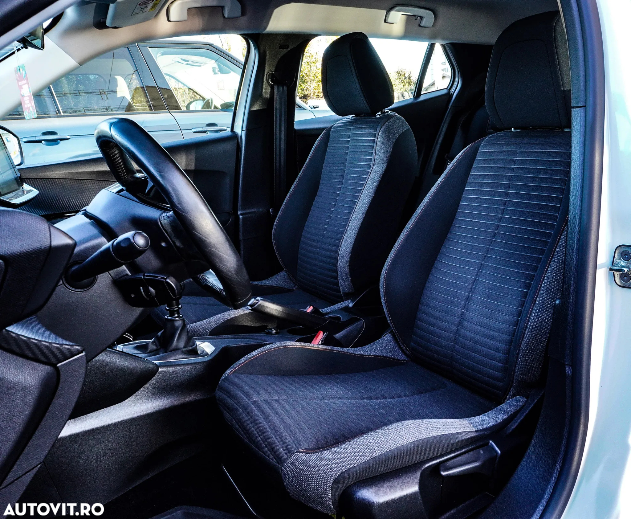 Peugeot 2008 1.5 BlueHDI STT Allure - 14