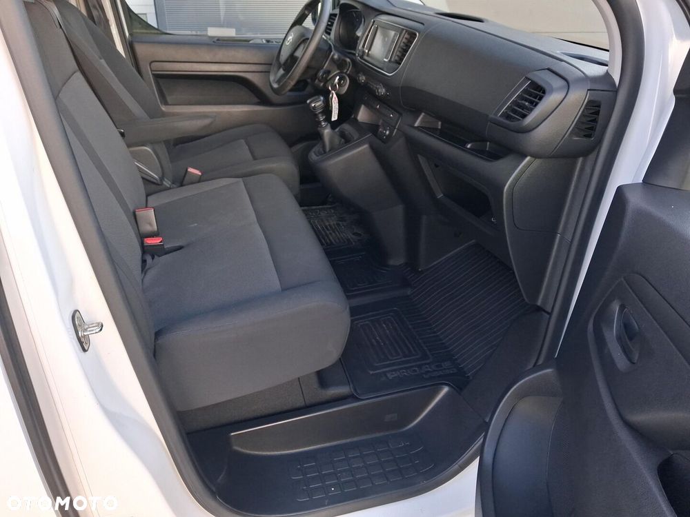 Toyota Proace Verso 2.0 D4-D Long Business - 17