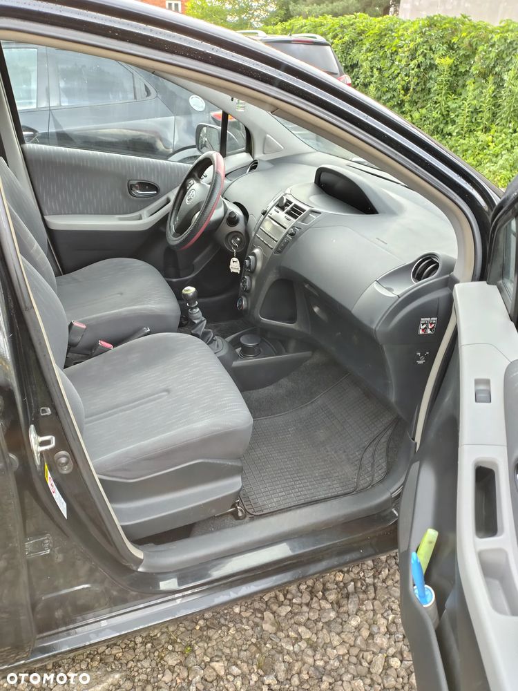 Toyota Yaris 1.33 Luna - 13