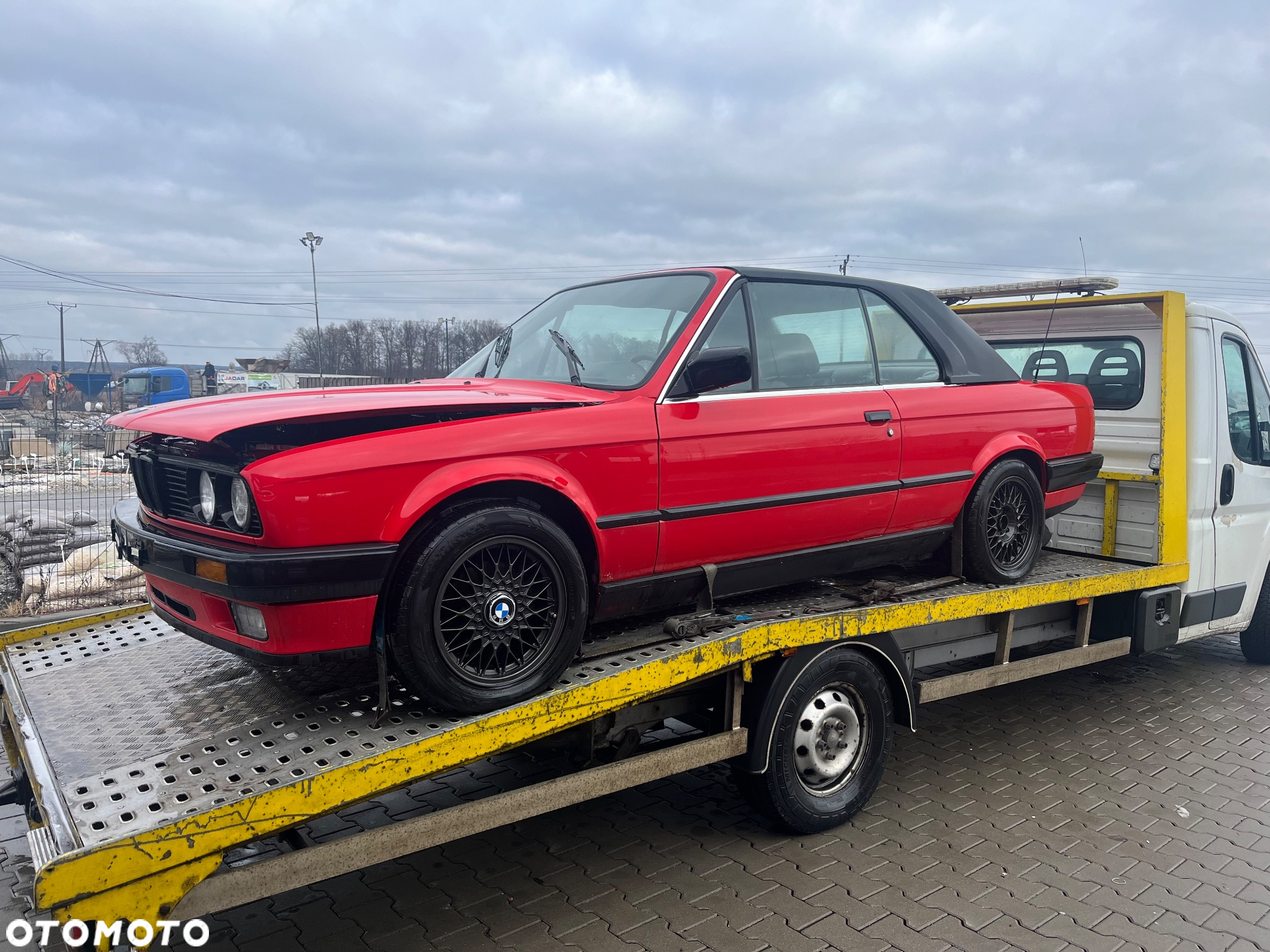 BMW Seria 3 318i - 3
