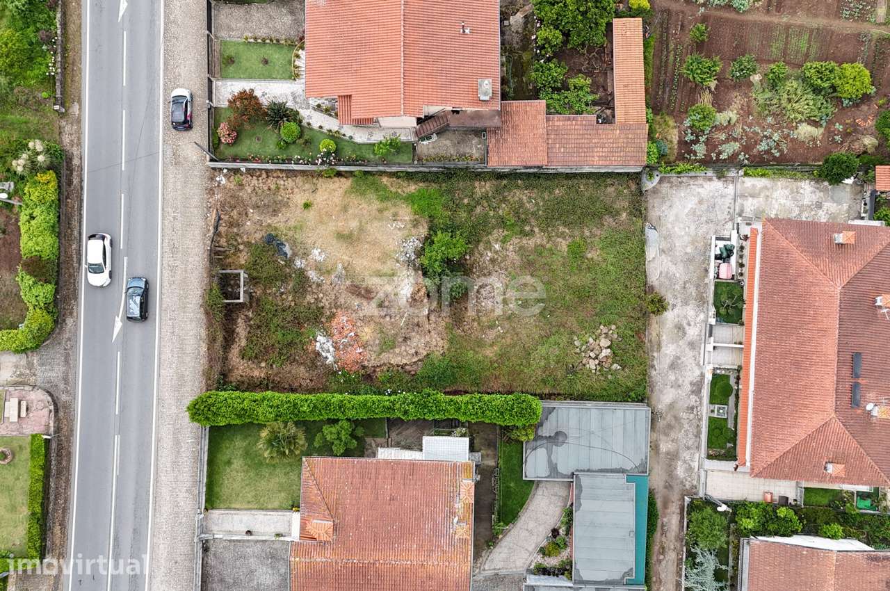 Terreno em Vila Nova de Famalicão com 790m2 - Grande imagem: 5/19