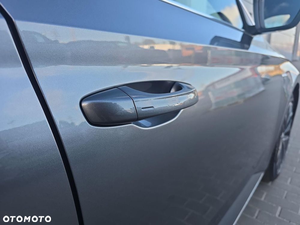 Skoda Superb 2.0 TDI SCR L&K DSG - 10