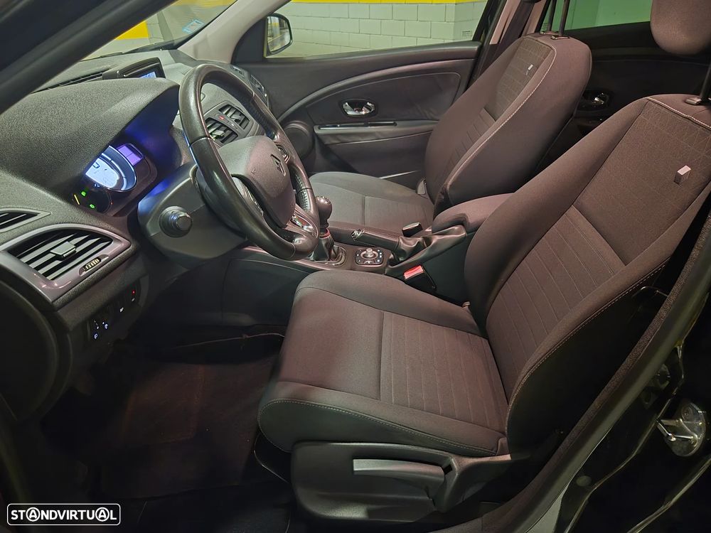 Renault Mégane Sport Tourer 1.5 dCi Limited SS - 22