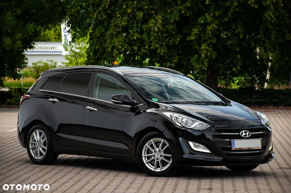 Hyundai i30 blue Kombi 1.6 CRDi DCT Premium - 9