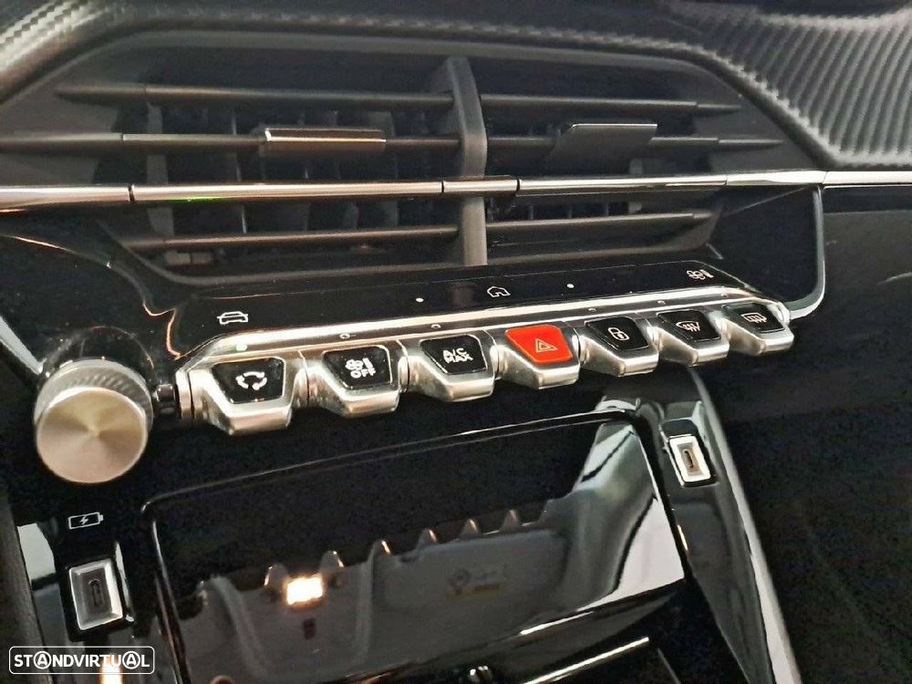 Peugeot 208 1.2 Hybrid Allure e-DCS6 - 18