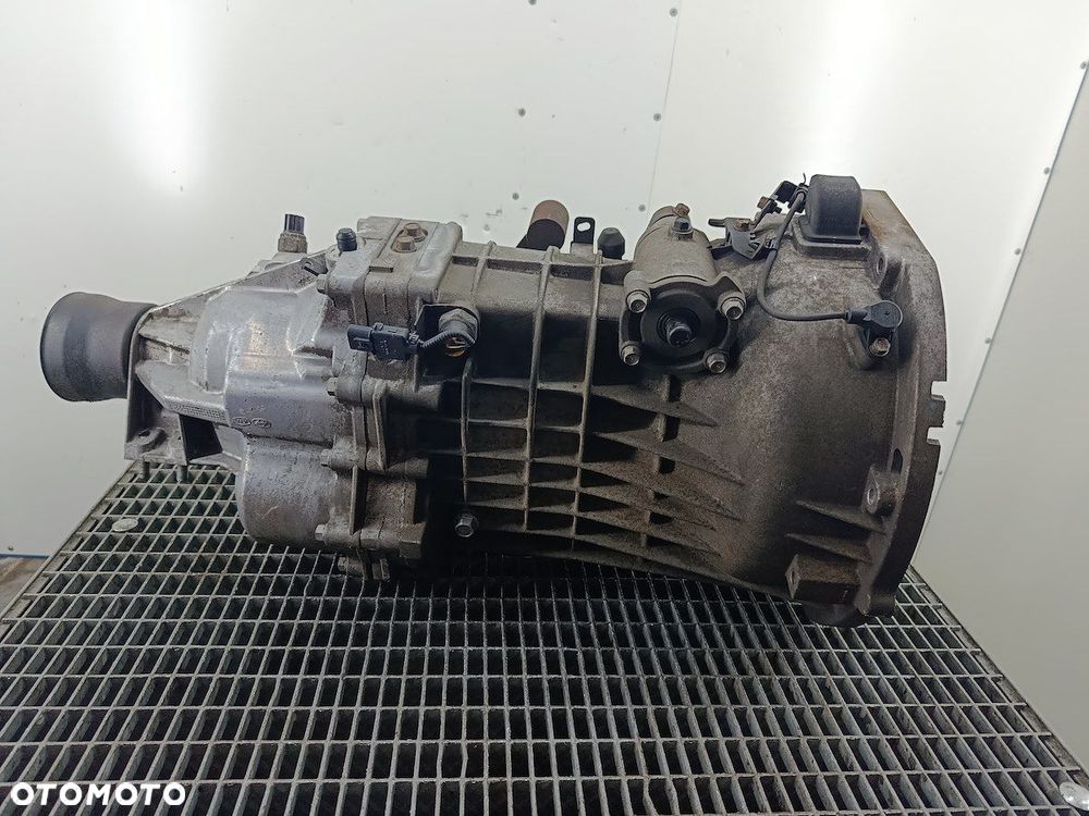 SKRZYNIA BIEGÓW MANUALNA 5 HYUNDAI H-1 II TS68 2.5 CRDI - 1