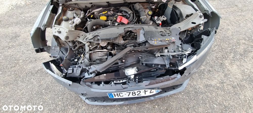 Dacia Sandero TCe 100 Essential - 9