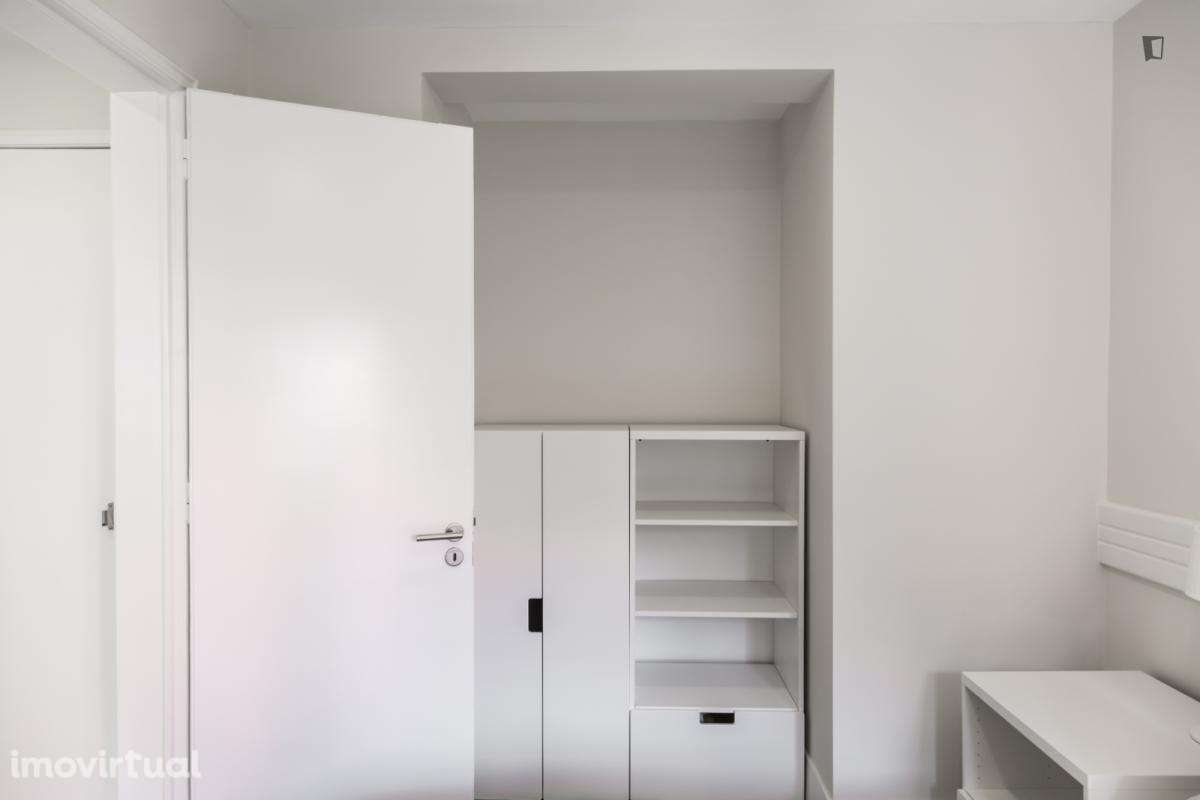 Apartamento com 1 quartos - localizado em Alvalade Lisbon - Grande imagem: 3/10