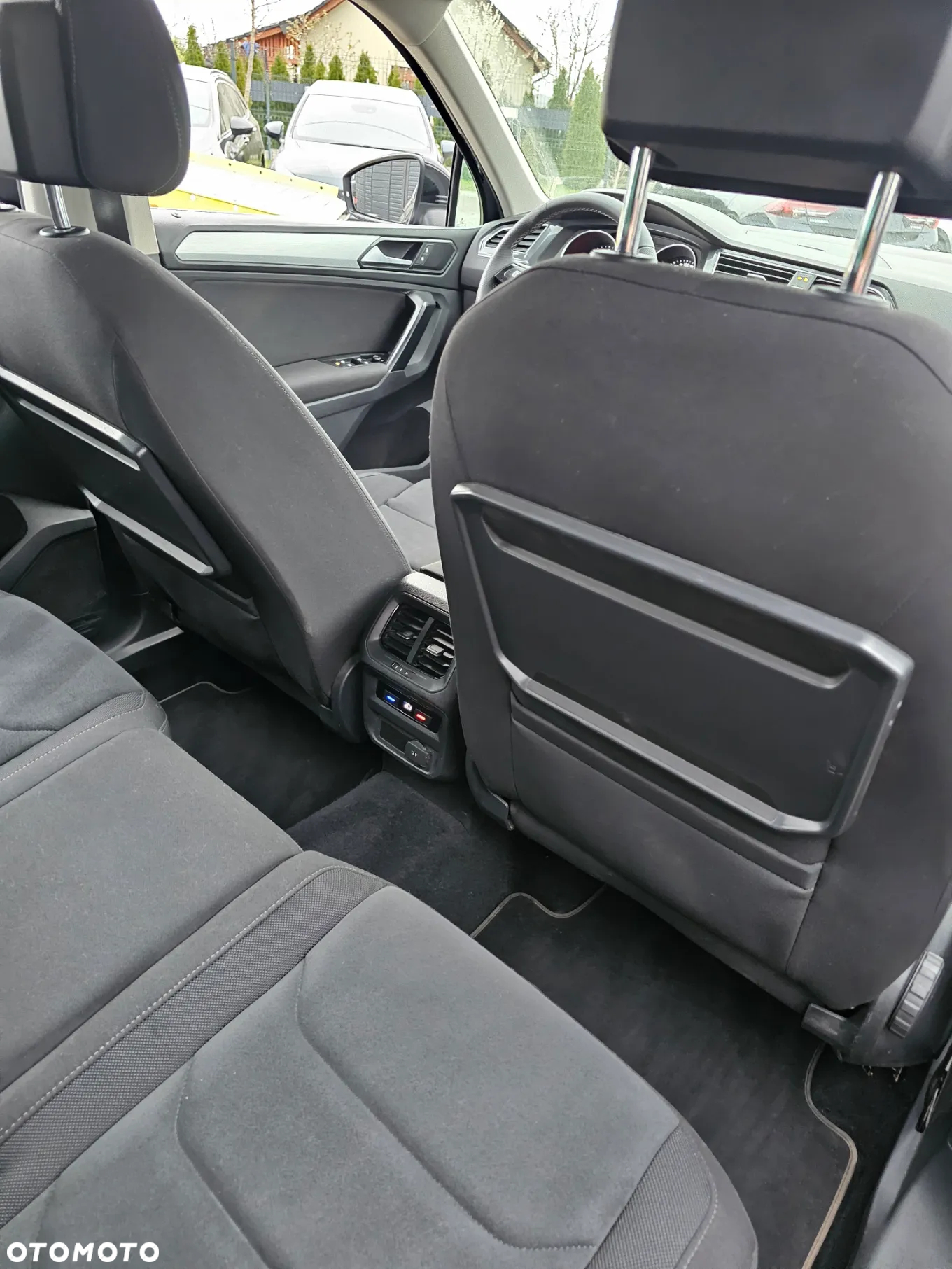 Volkswagen Tiguan - 21