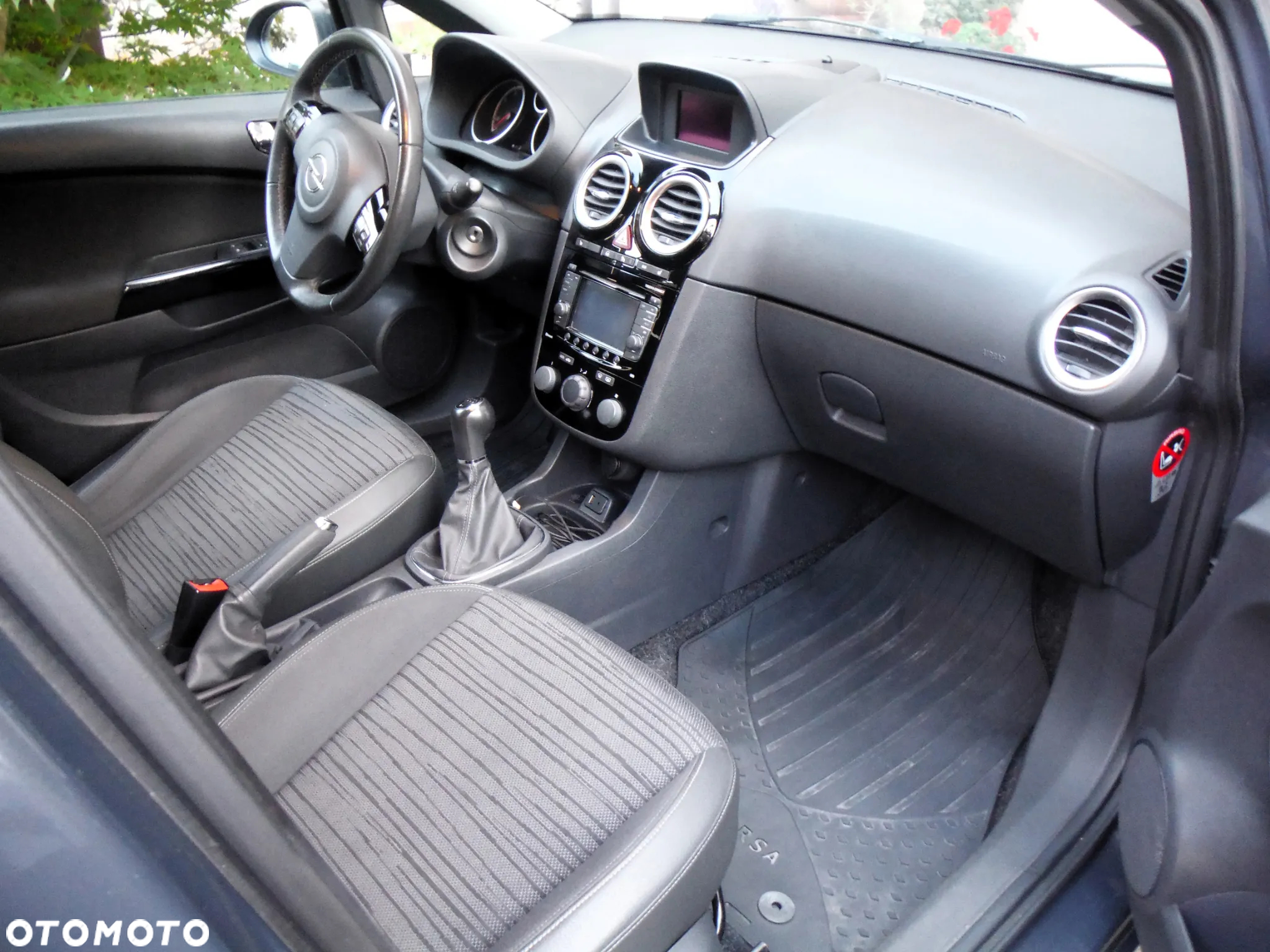 Opel Corsa 1.3 CDTI Cosmo EcoFLEX S&S - 11