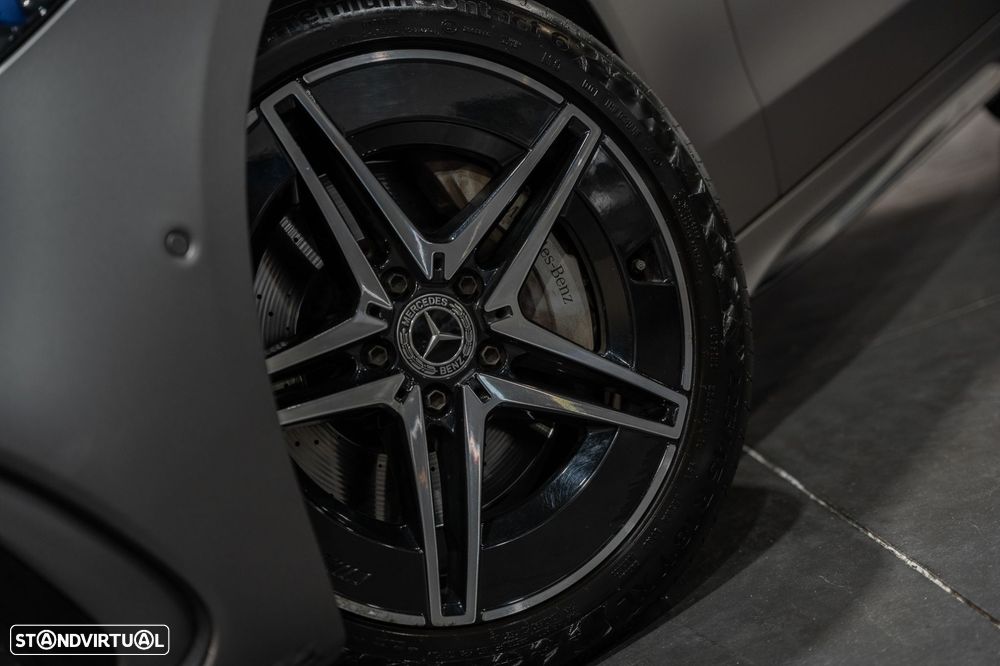 Mercedes-Benz C 300 e AMG Line - 8