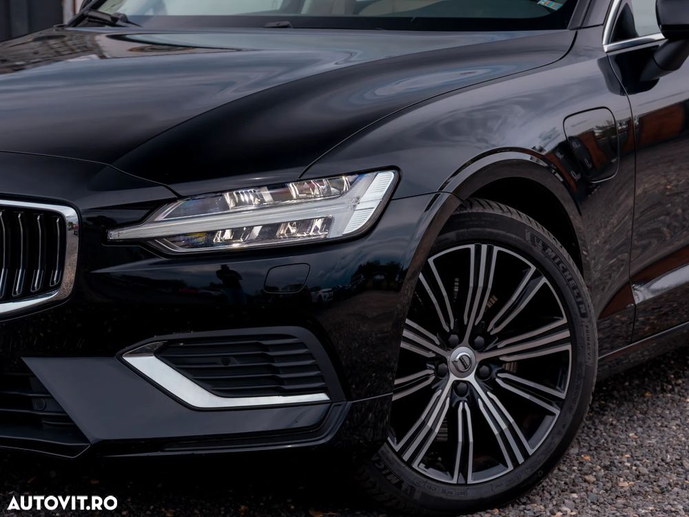 Volvo V60 T6 AWD Recharge Geartronic Inscription - 11