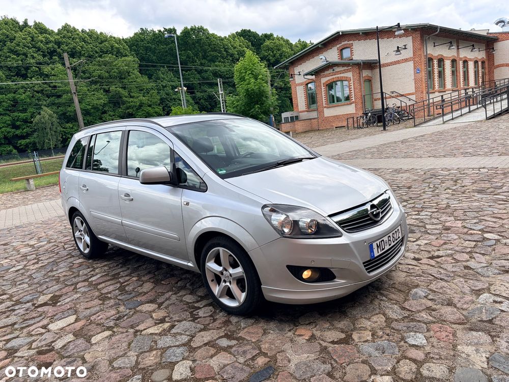 Opel Zafira Tourer 1.8 Edition - 5