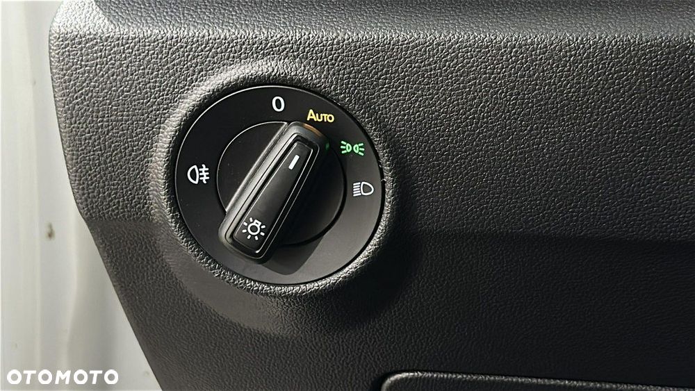 Volkswagen T-Roc - 26