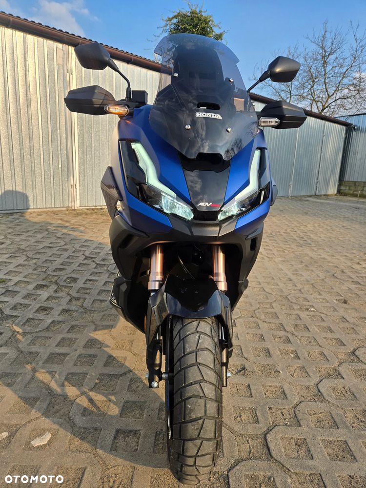 Honda ADV350 - 16
