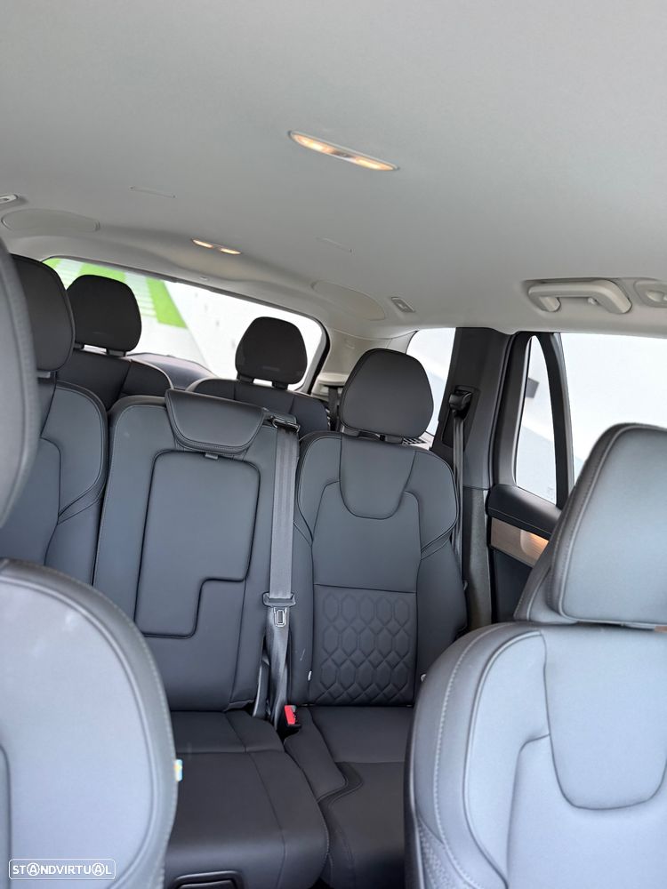 Volvo XC 90 2.0 T8 PHEV Plus Dark AWD - 27