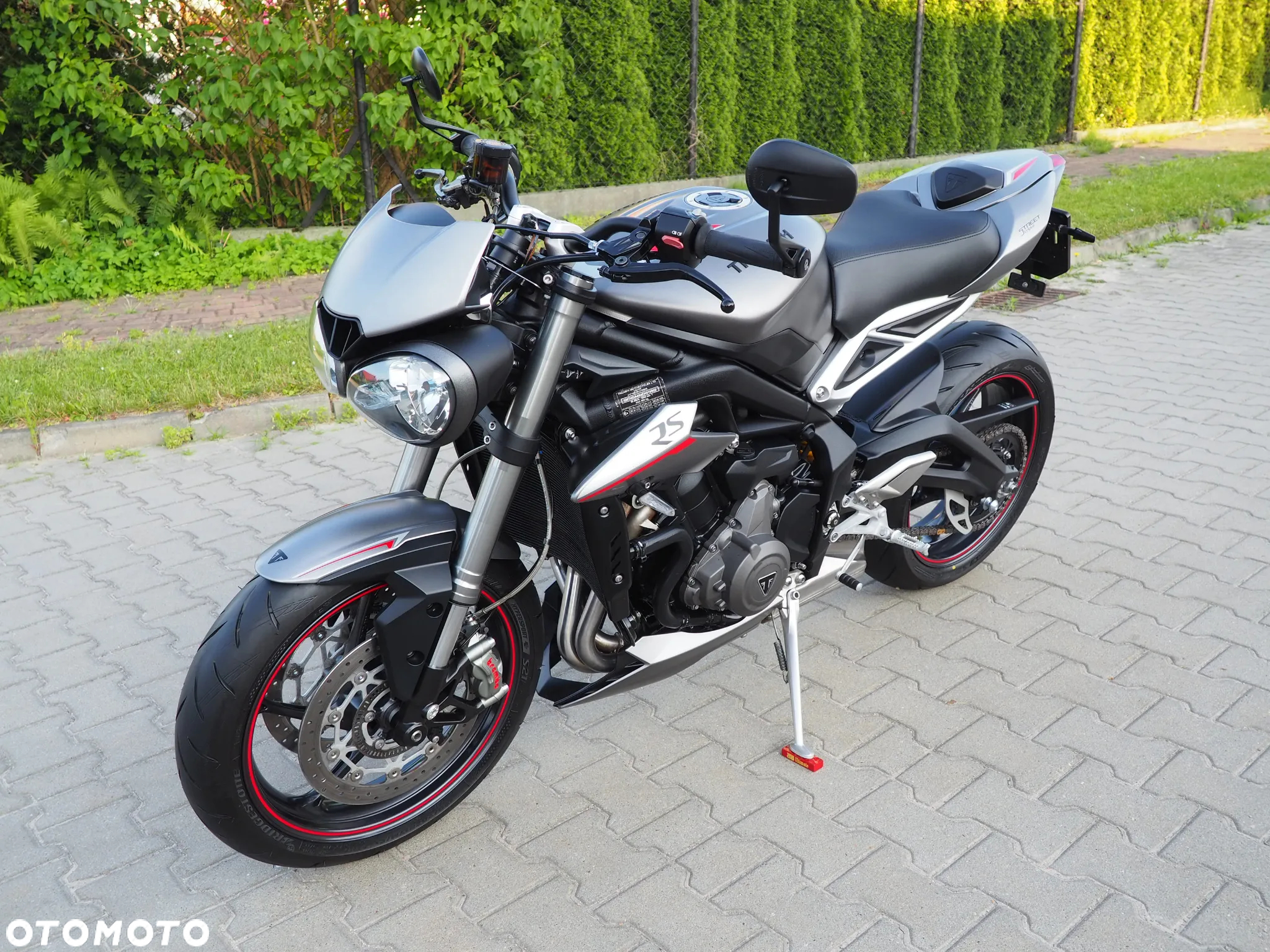 Triumph Street Triple - 34