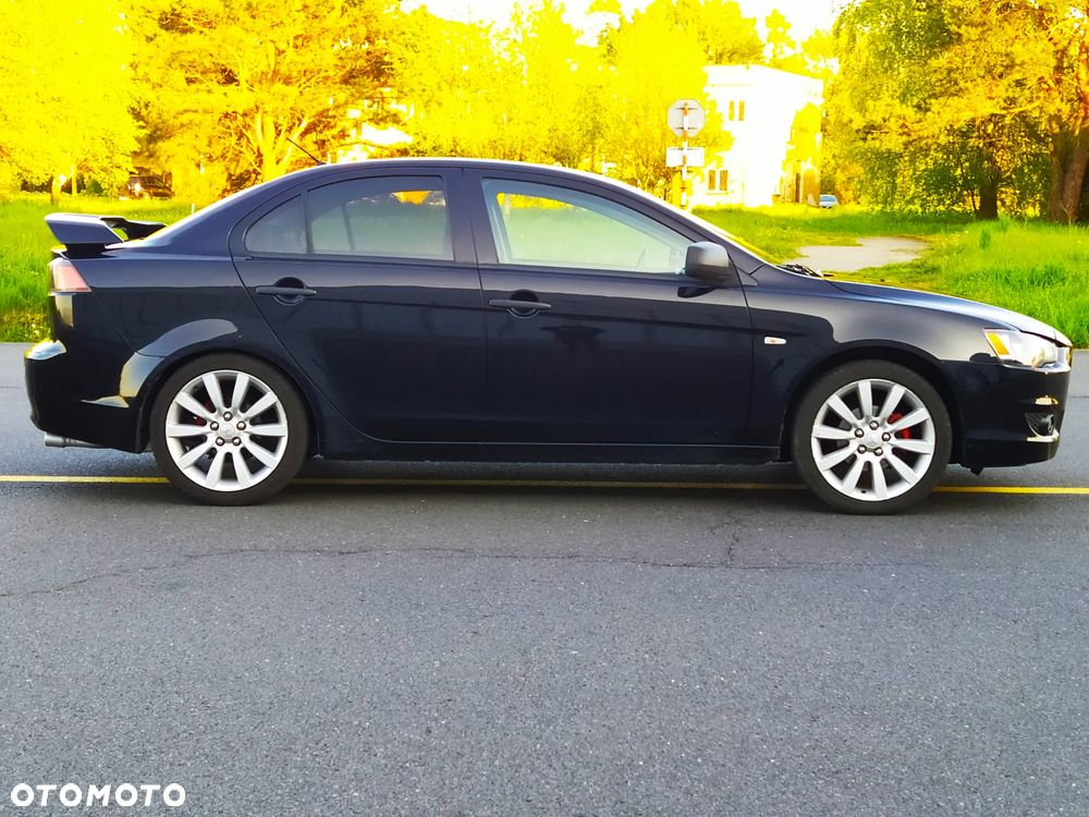 Mitsubishi Lancer 1.6 Intense - 12